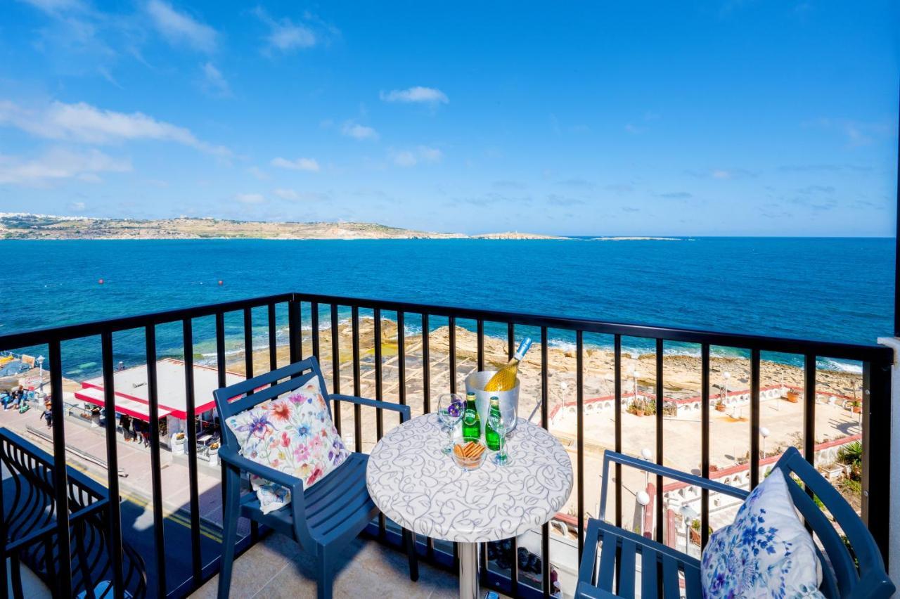 Islet Promenade Seafront Family Apartment With 2 Balconies By Getawaysmalta St. Paul's Bay Bagian luar foto