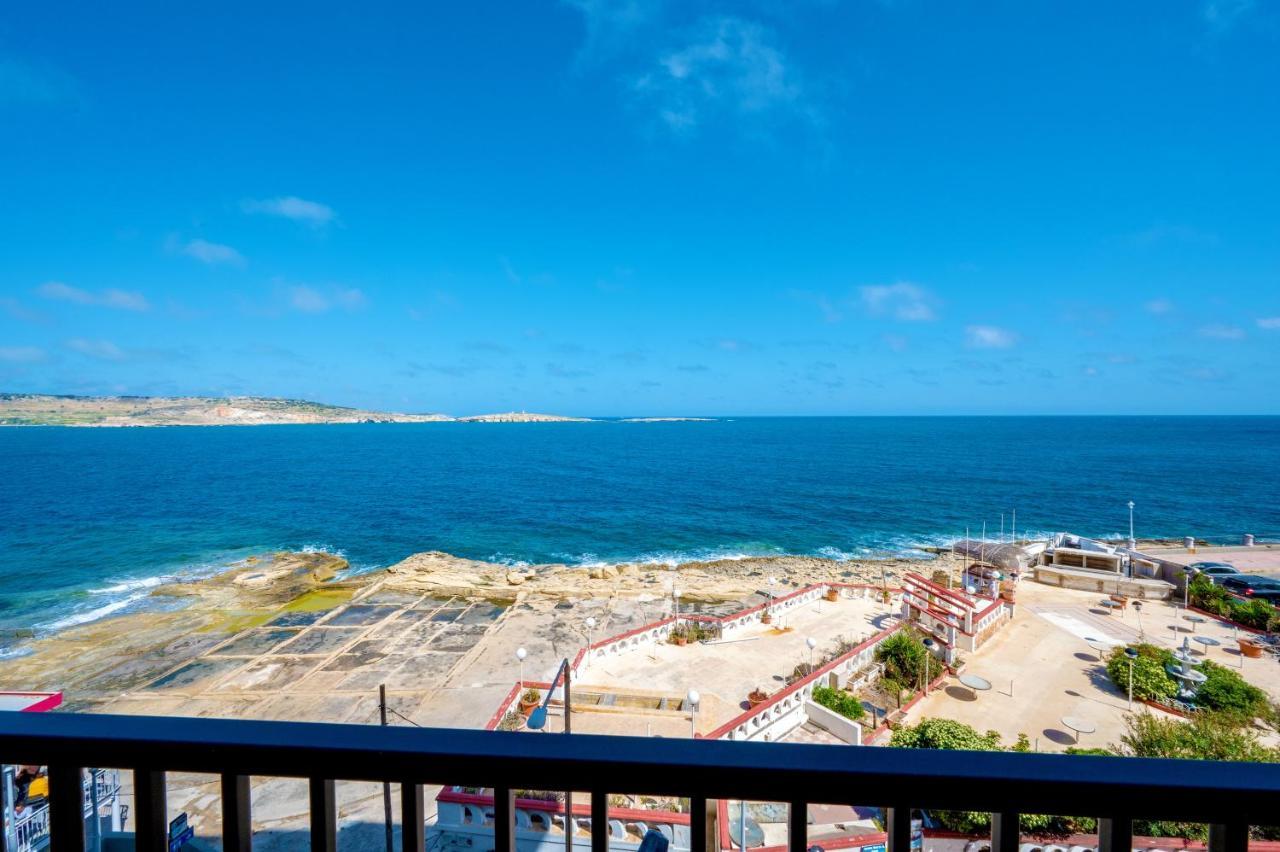 Islet Promenade Seafront Family Apartment With 2 Balconies By Getawaysmalta St. Paul's Bay Bagian luar foto