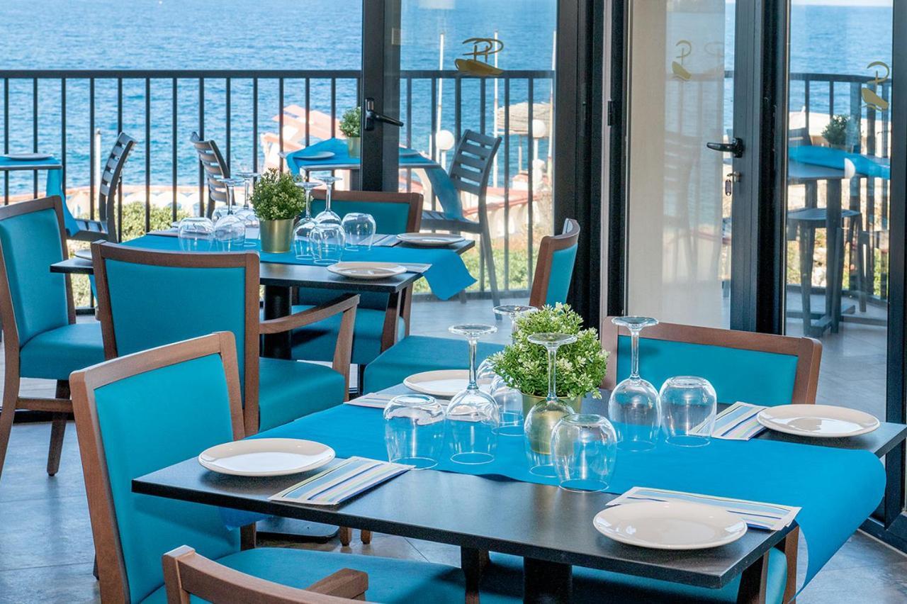 Islet Promenade Seafront Family Apartment With 2 Balconies By Getawaysmalta St. Paul's Bay Bagian luar foto