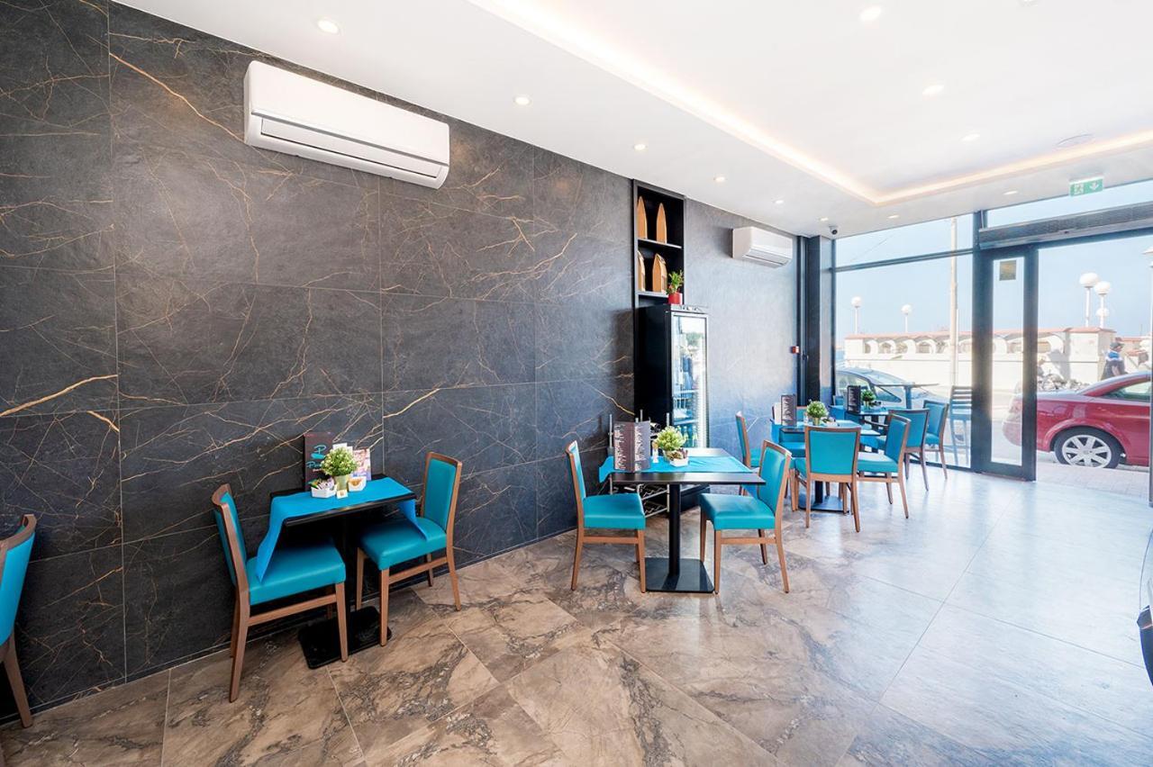 Islet Promenade Seafront Family Apartment With 2 Balconies By Getawaysmalta St. Paul's Bay Bagian luar foto